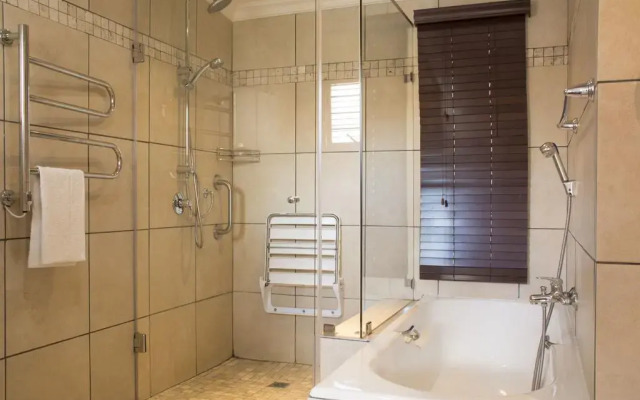 Cornerhouse on Conan Guest House