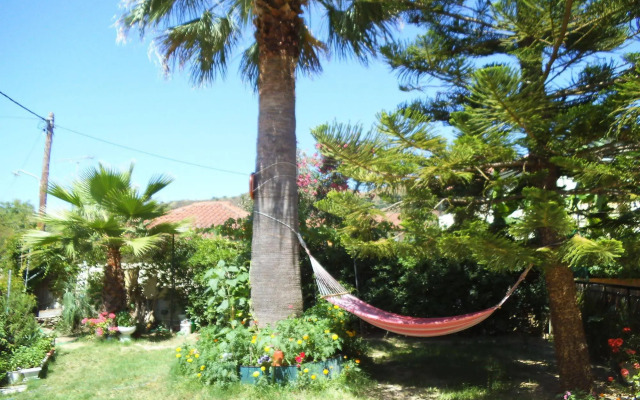 Villa Xenos Studios & Apartments