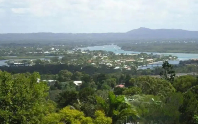 Unit 9 Viewcrest 3 Bedroom 24 Viewland Drive