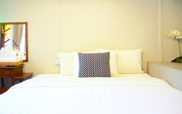 Stay With Me Guesthouse