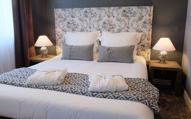 Hotel Aux Temps d'Em