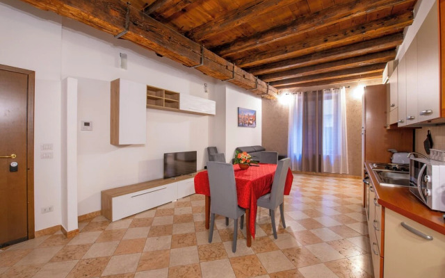 You & Me Corporation Home Verona Centro