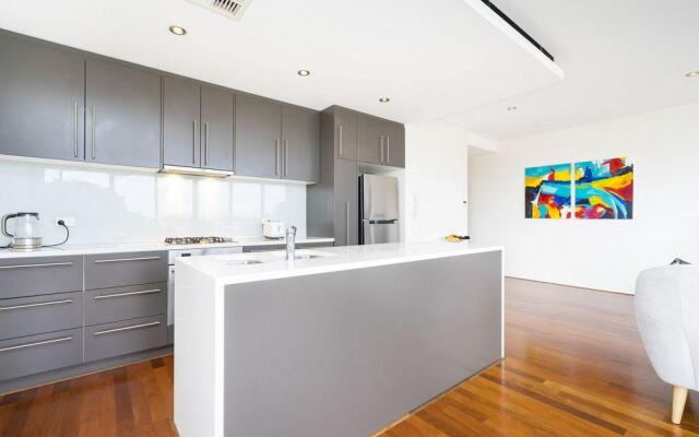 Luxury Modern Double Ensuite Apartment