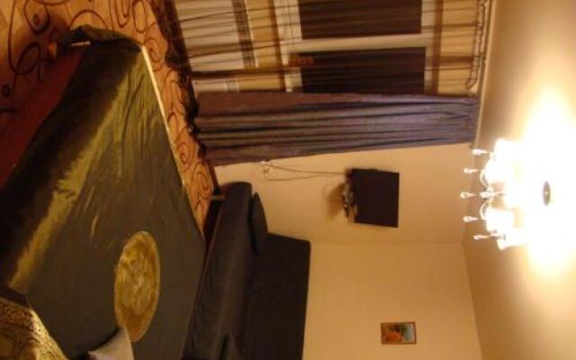 Pin Guest House