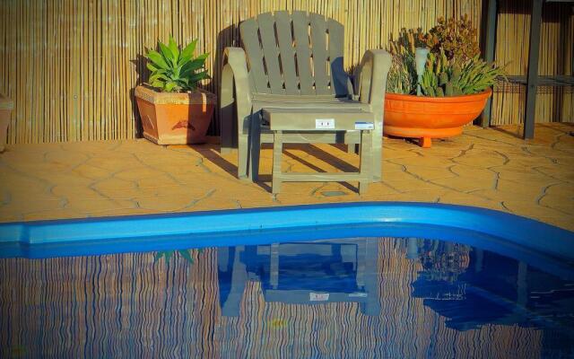 Castlereagh Lodge Motel