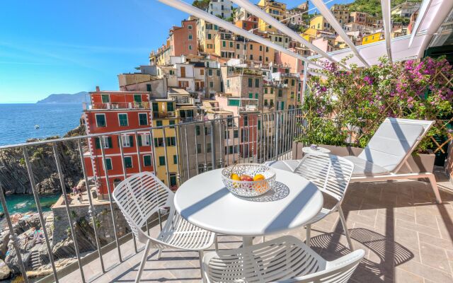 La Vista di Marina by The First