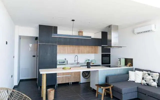 Beach Front Apartments 2-3-4