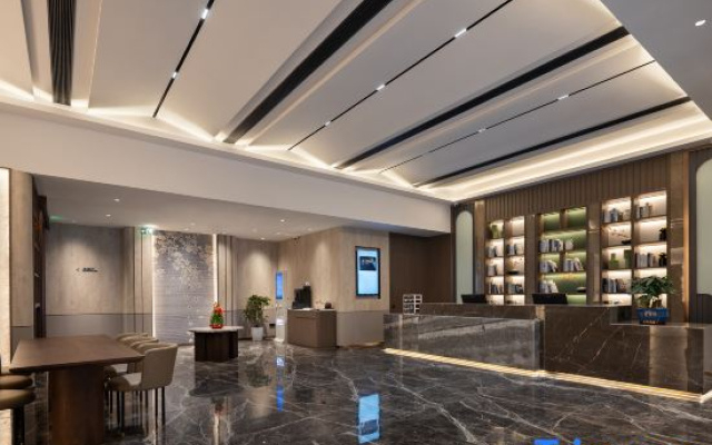 Molin Hotel (Changsha High Speed Railway South Station West Square)