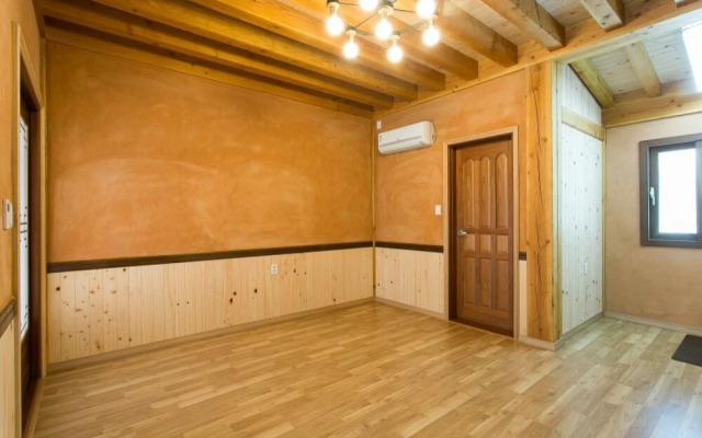 Gyeongju Hanok Kkotjam Pension