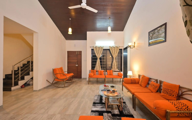 Backwater view Breeze Valley View Villa