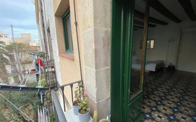 Lovely 2-bed Apartment in Barcelonas Best Location