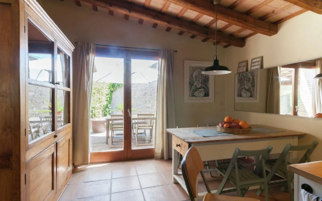 Splendid Mansion With Private Pool in St Pere Pescador