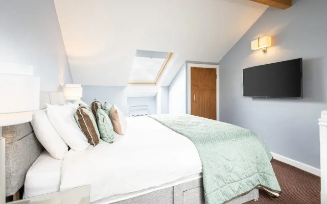 Host Stay Bowscale Suite