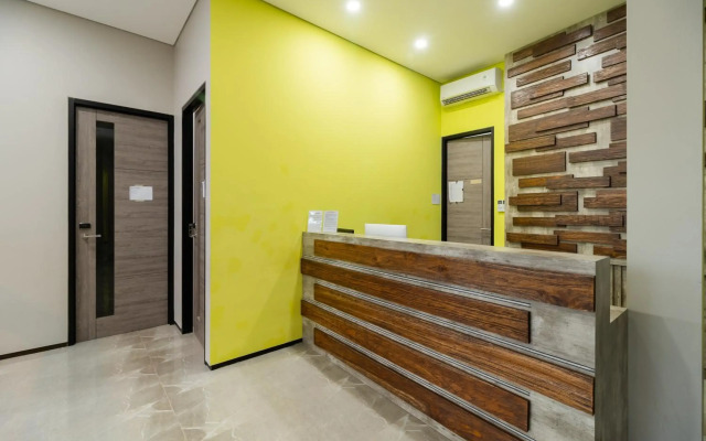 RedDoorz Plus near Senayan City