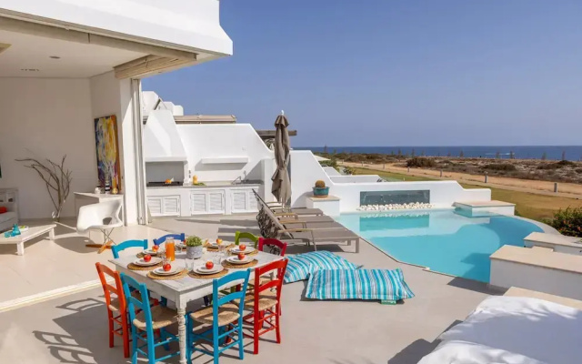 Protaras Seafront Villa Alemar