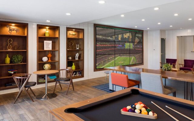 Holiday Inn : Bloomington W MSP Airport Area by IHG