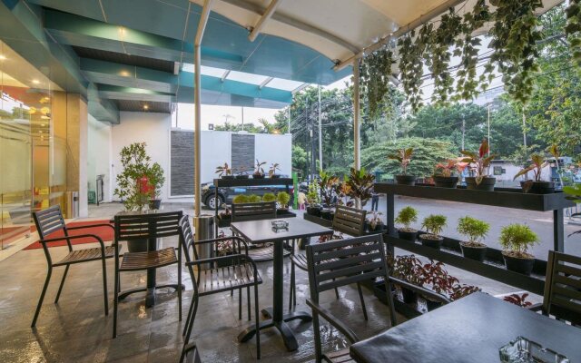 Hotel 88 Grogol by WH