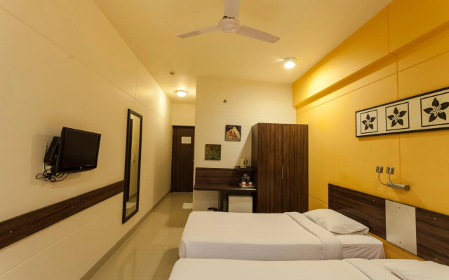 Ginger Surat – Guest Rooms – Surat