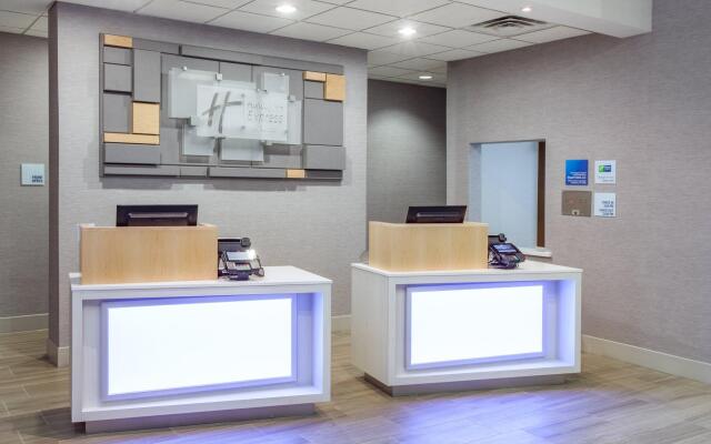 Holiday Inn Express & Suites Texarkana by IHG