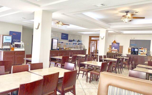 Holiday Inn Express & Suites Alice by IHG