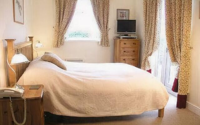 Woodlands Country House