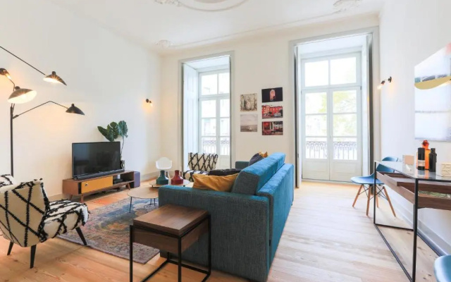 Bacalhoeiros 99 - Beautiful and bright Apartment @ Baixa, Chiado