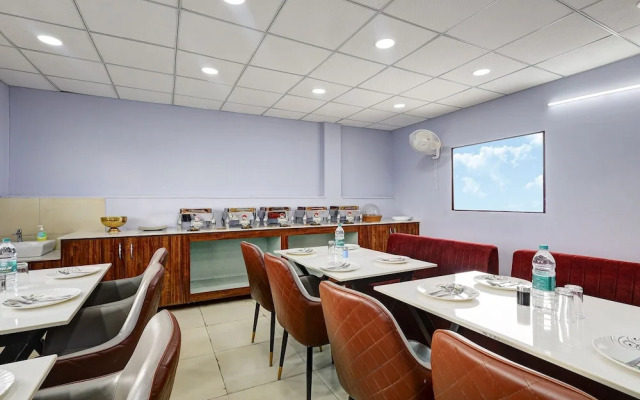 Fabhotel La Corporate Suite