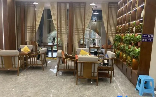 Moshang Huakai Art Hotel
