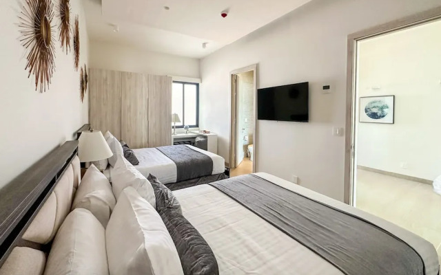 Sandy Beach 2BR Beachfront Getaway