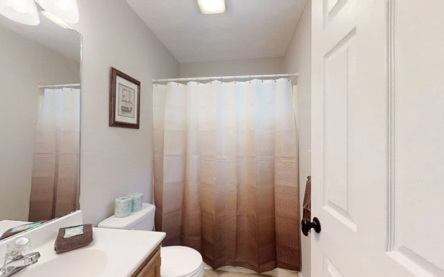 Country Getaway 3 Bedroom Home by Redawning
