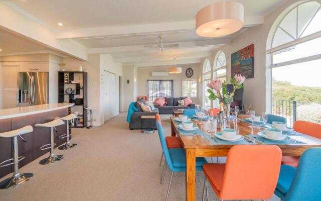 Hosts on the Coast Harbour Lights