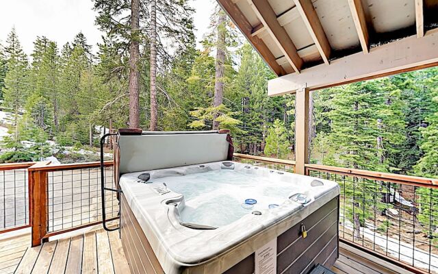 2015 South Lake Tahoe - 4 Br Home