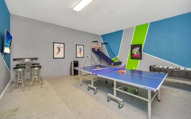 Stunning Bright Family Home Sleeps 25 Bl102