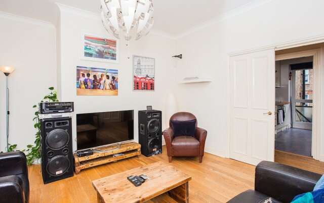 Shoreditch 2 Bedroom Flat