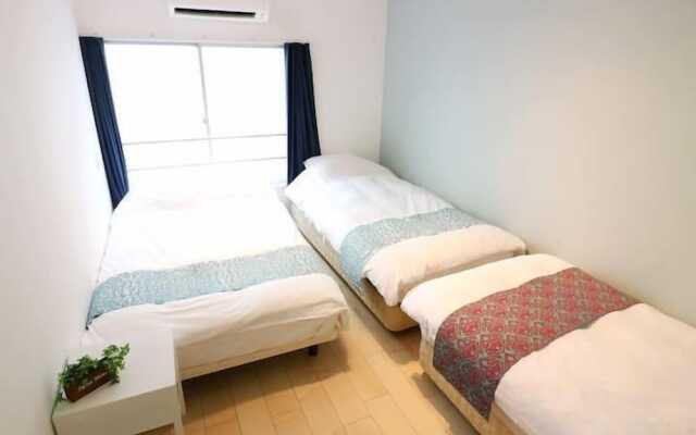 Nishi-Shinjuku HOUSE FIVE 2F