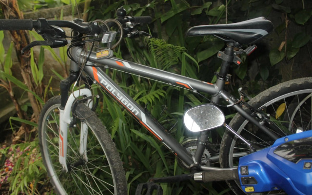 Khrisna Hs and Cottages