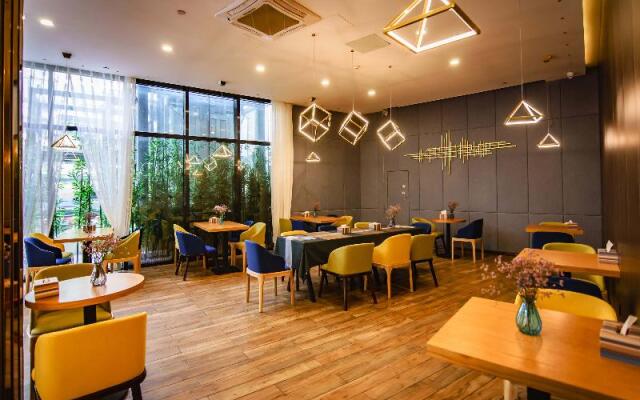 Ibis Styles Nanjing Zhangfuyuan Subway Station