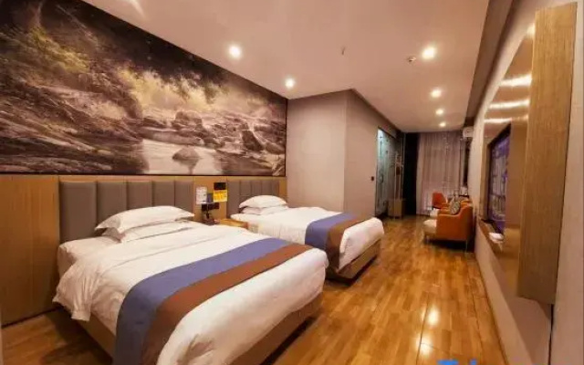 Lincang Kaiyuan Manju Hotel (Shiyi Middle School Branch)