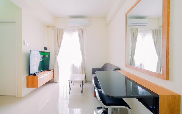 Warm And Cozy Living 2Br Bogorienze Apartment