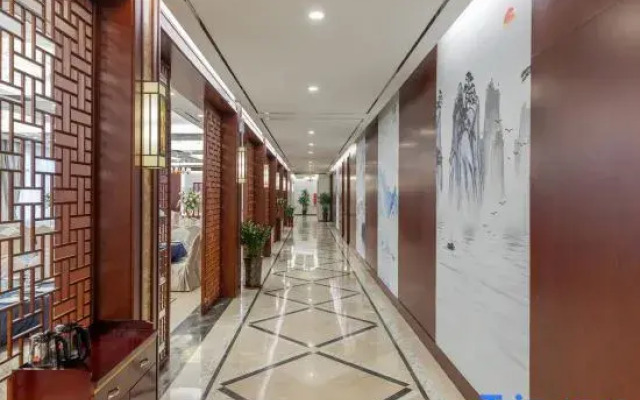 Shengchen Hotel Yunyue Light Luxury (Shanghai Pudong Airport)