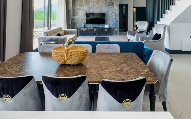 Kalkan Akdağ Villaları