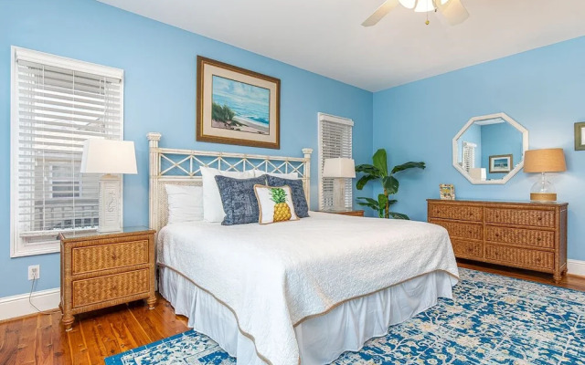 5 Oclock Somewhere by Tybee Vacation Rentals