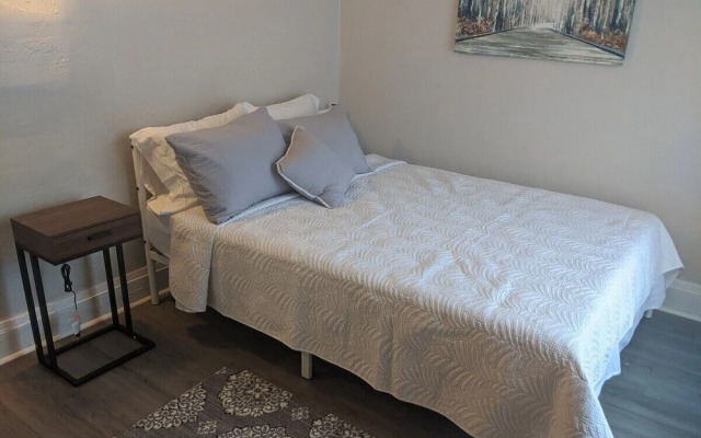 Cozy, Homey 1br Near Buffalo Medical Center