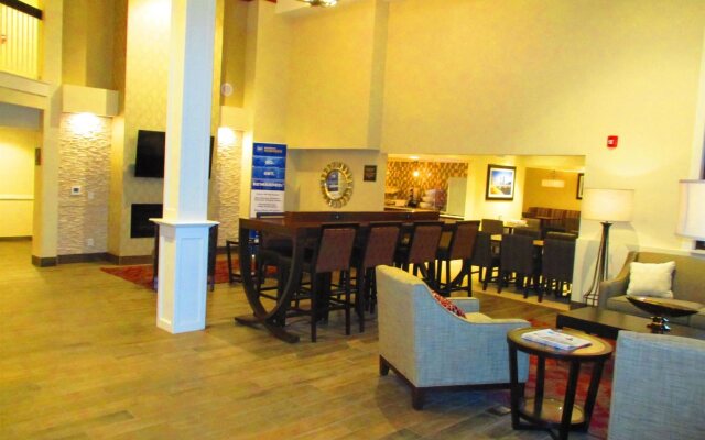 Country Inn & Suites by Radisson, Grandville-Grand Rapids West, MI