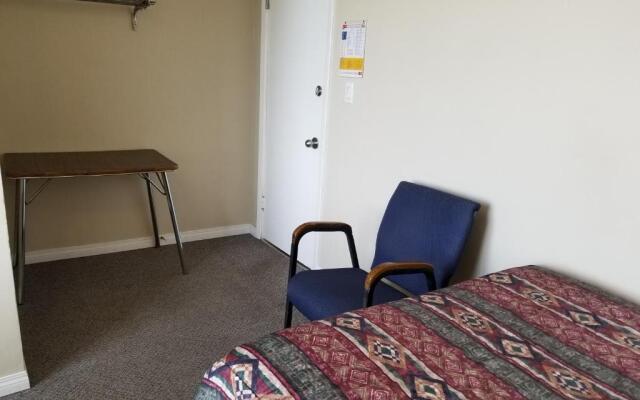 Manitou Hotel