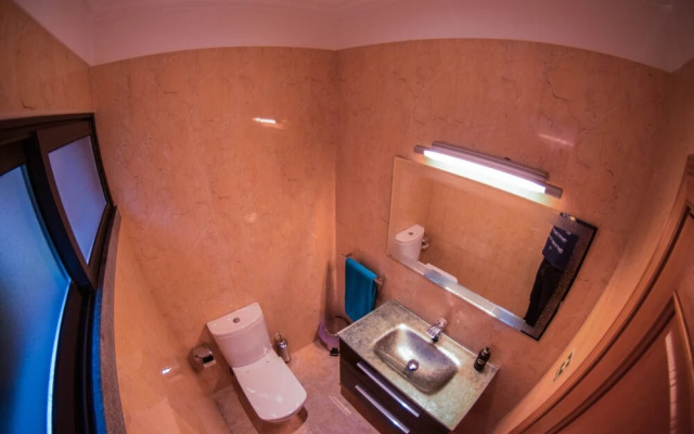 Sea and Sun 4 You - Choupana House + Studio