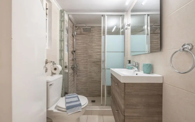 Erythros Boutique Suite By Cloudkeys