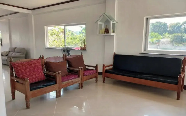 Seven Waves Beachfront