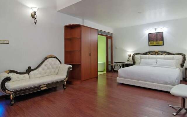White Pearl Suites