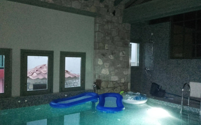 Oreiades Suites